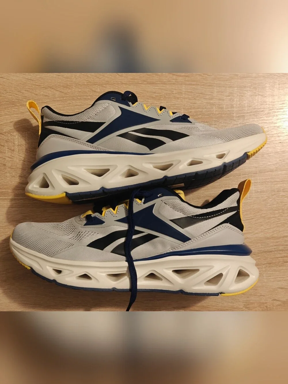 Reebok Men's White, Navy & Yellow Performance Sneakers